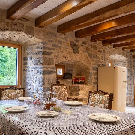 Des Grands-parents 4/6 Personnes Feriehus *